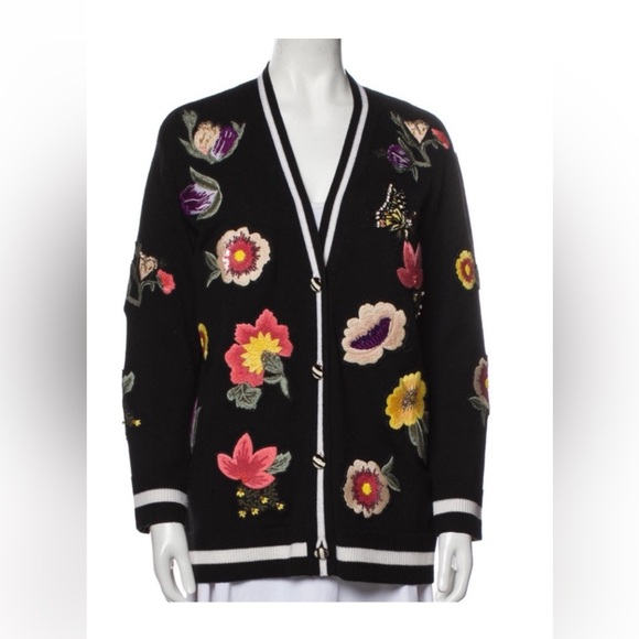 Gabby Isabella Sweater - Picture 10 of 10